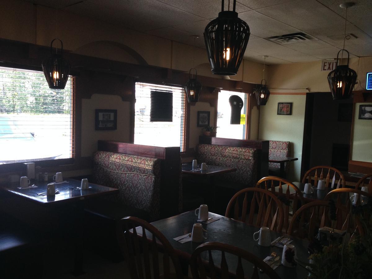Sundre Motor Inn 外观 照片